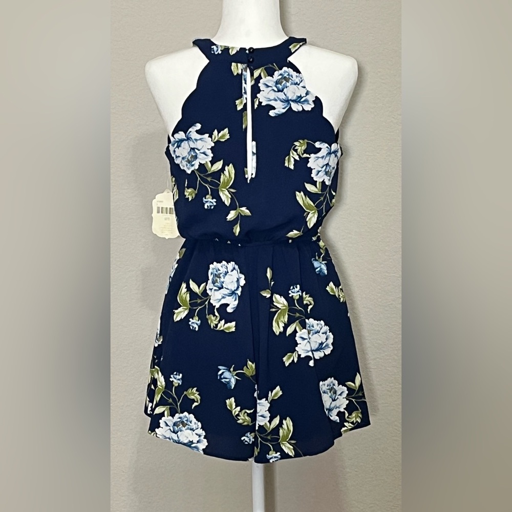 Altar'd State NWT Halter Top Romper with Navy Floral Design Size Medium - Picture 3 of 15